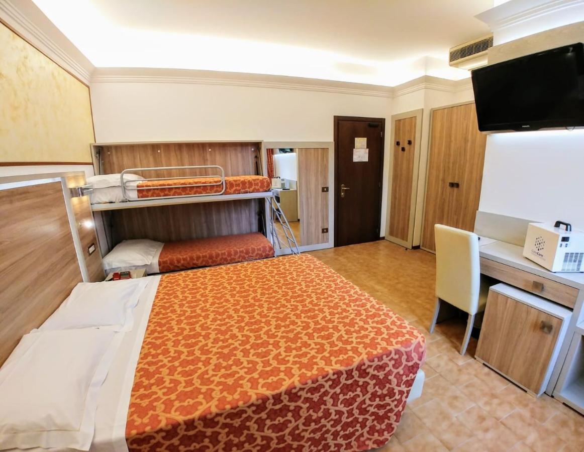 Hotel Carancini Salsomaggiore Terme Bagian luar foto