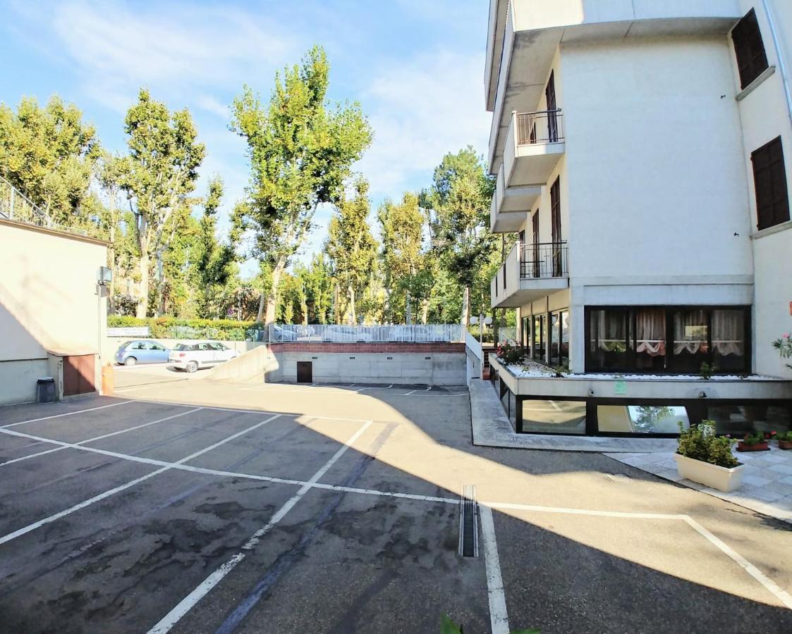 Hotel Carancini Salsomaggiore Terme Bagian luar foto