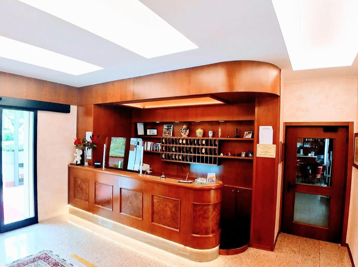 Hotel Carancini Salsomaggiore Terme Bagian luar foto